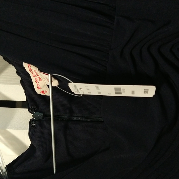 NWT BROOKS BROTHERS Ruched Jersey Dress in Navy - Picture 7 of 9
